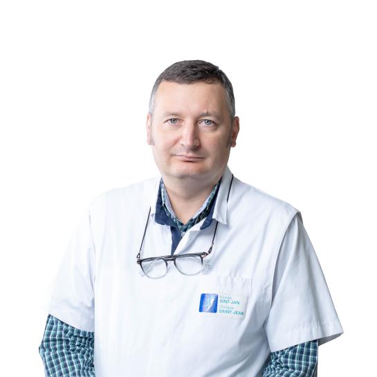 Dr Florin CIOBANU, neurochirurgien à la Clinique Saint-Jean à Bruxelles